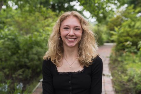 A headshot photo of Katelyn on campus.